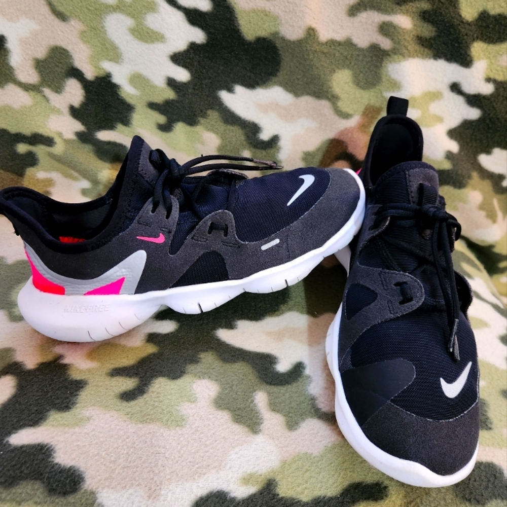 Nike Free RN 5.0 Running Shoes Size 5.5Y